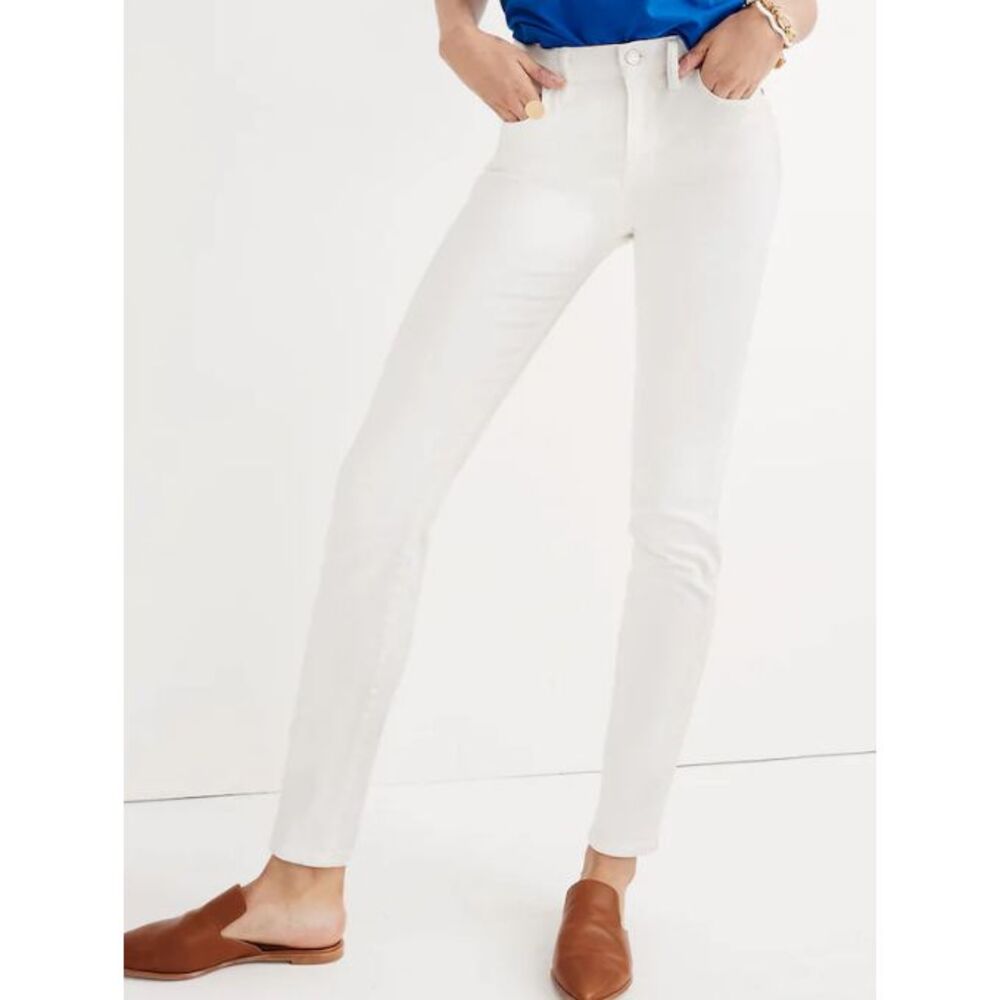 Madewell 9"‎ High-Rise Skinny Jeans in Pure White Size 28 (Size 6)